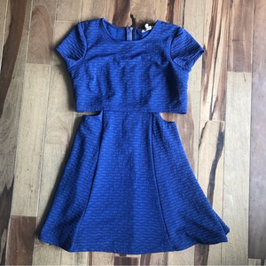 Accidentally in Love Cut Out Navy Dress 7‎ EUC